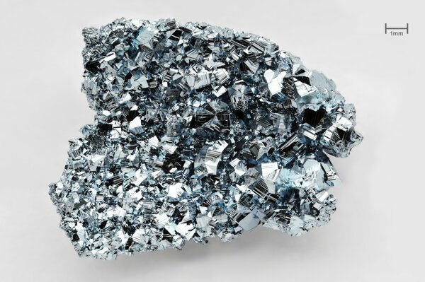 Cristaux de pierre d osmium près