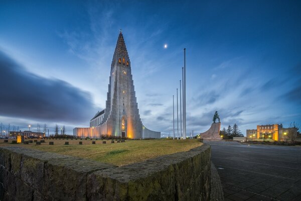 Der Himmel über Reykjavik