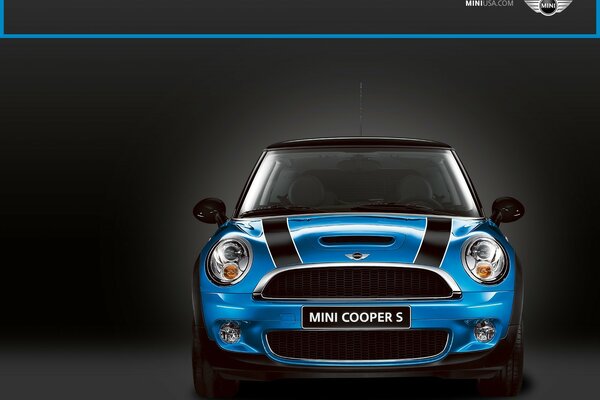 Auto bleu mini Cooper 5