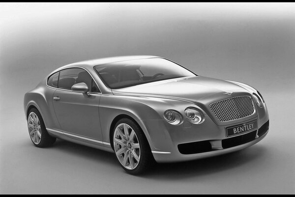 Voiture Bentley en noir et blanc