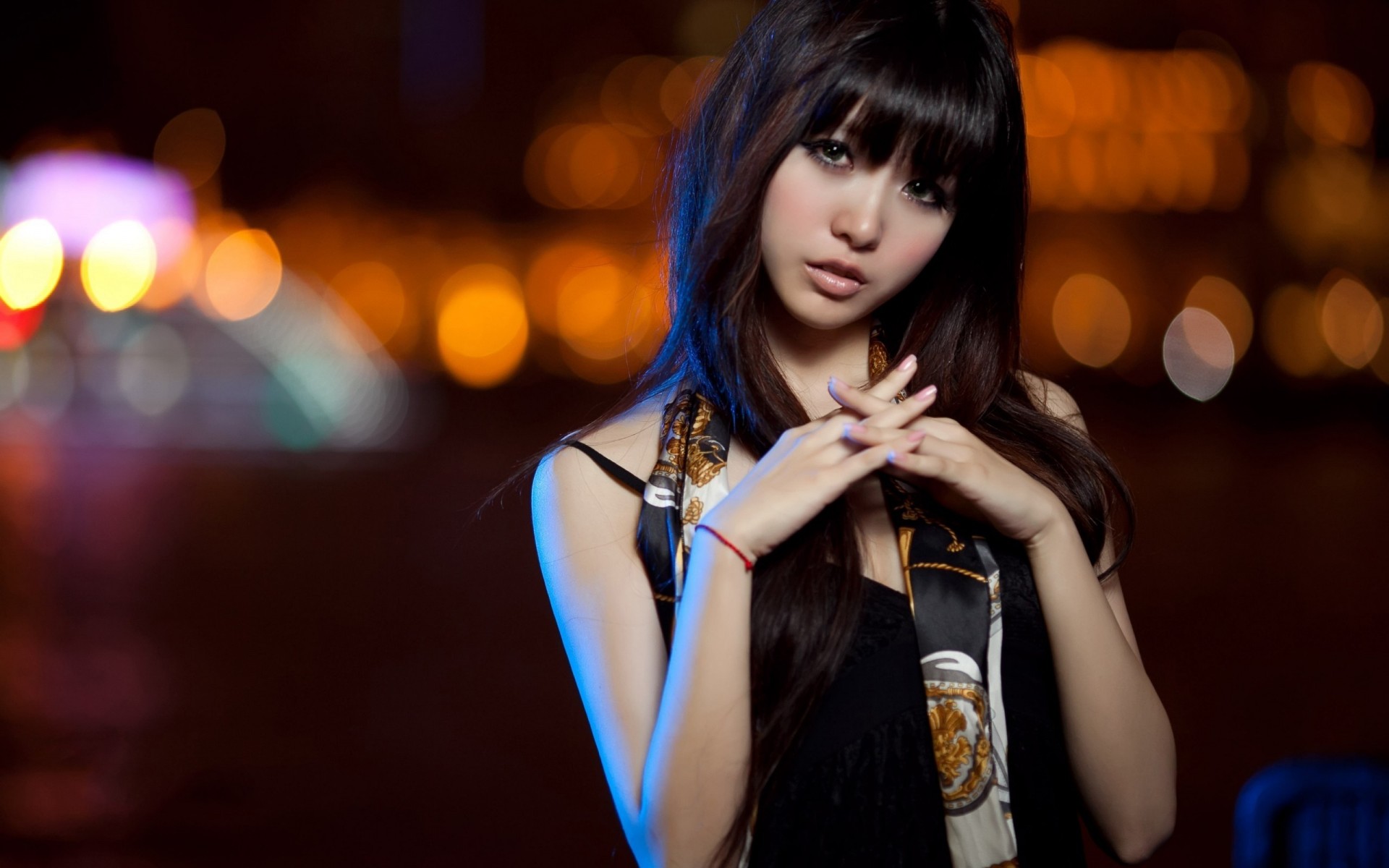 brunette femme fille noir asiatique