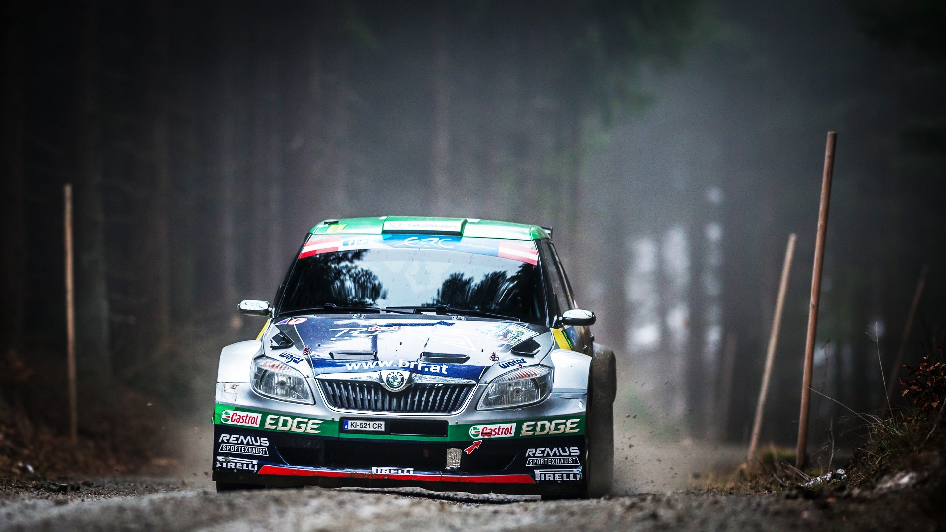 koda fabia wrc zlot rajd przód las reflektory wyścig auto samochód