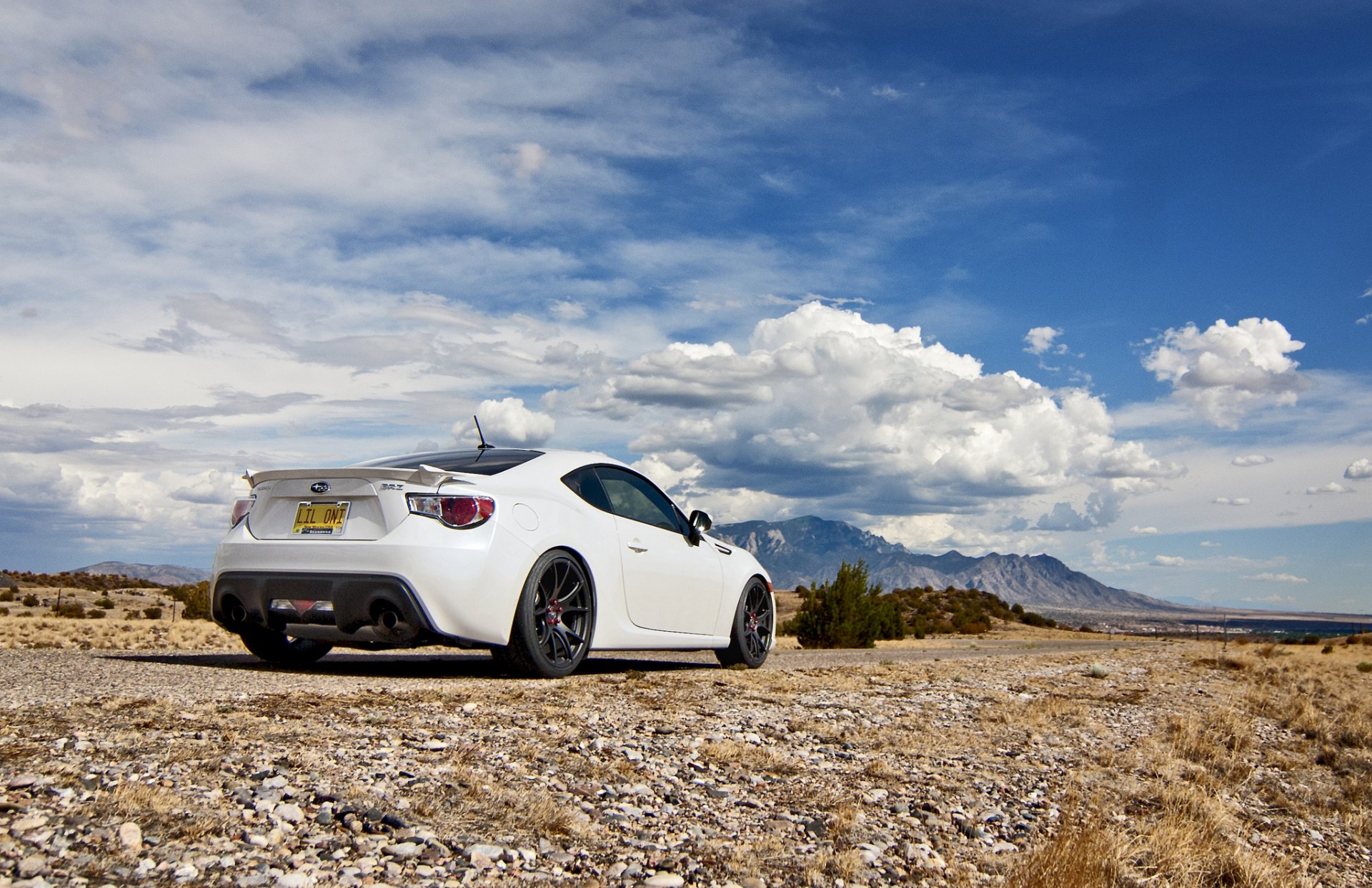 ubaru brz bianco subaru bianco cielo nuvole natura