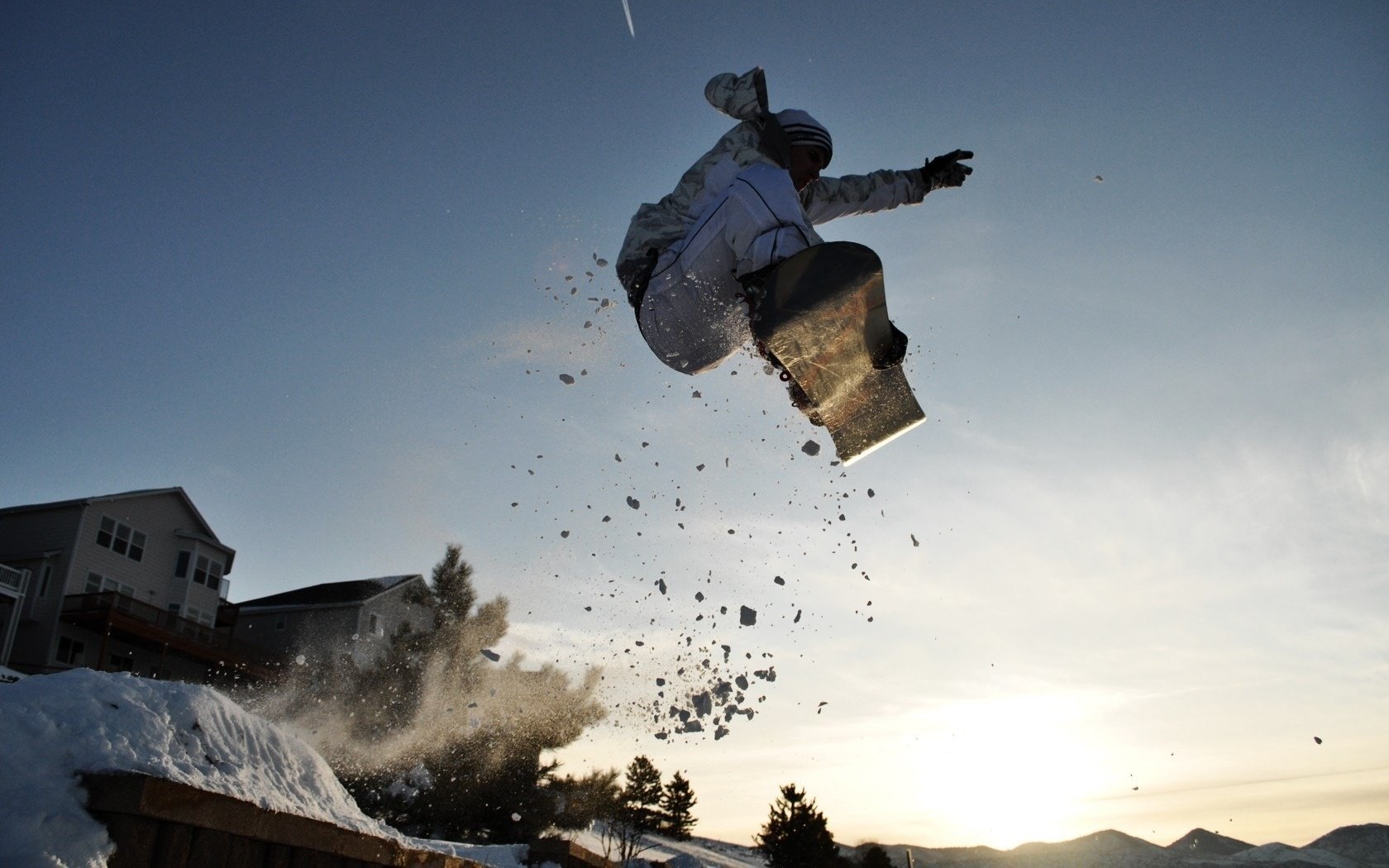 décollage neige hiver saut vitesse planche altitude snowboard maisons