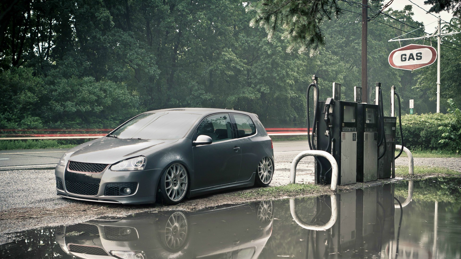 volkswagen golf dressing gas road a pool