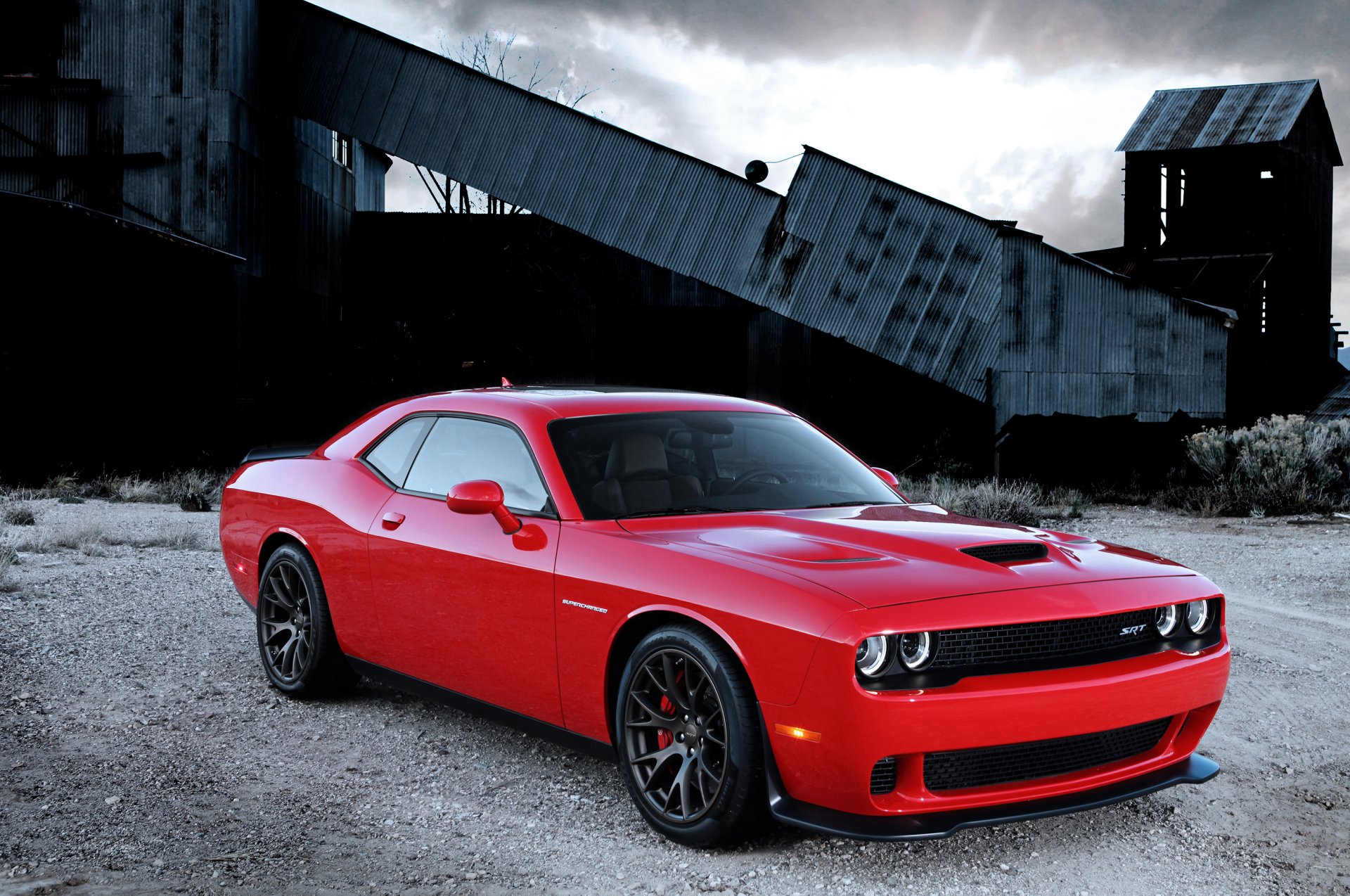 ausweichen challenger hundert überladen mit hemi hellcat motor