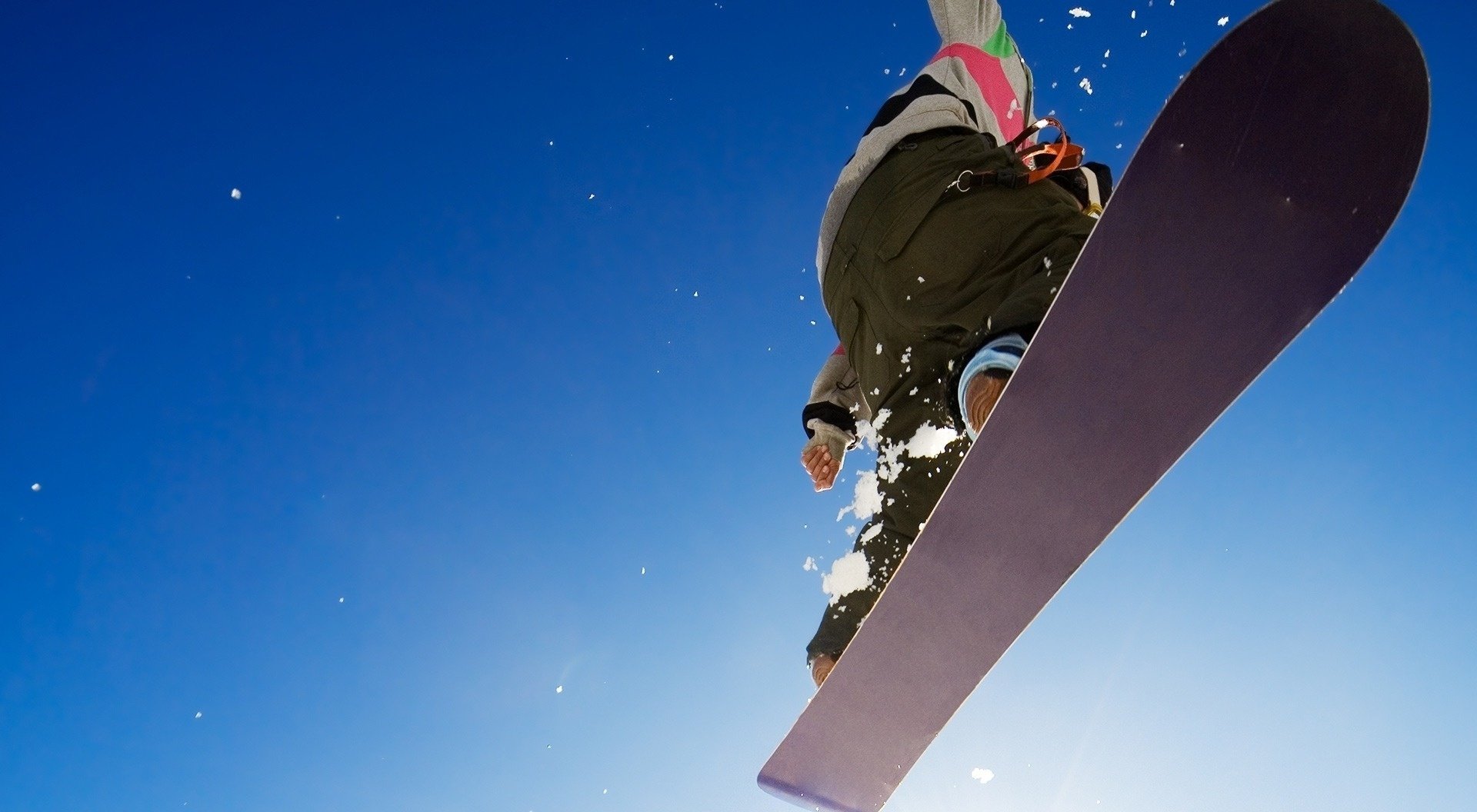 cloudless sky flight board athlete winter guy the sky snow snowboard