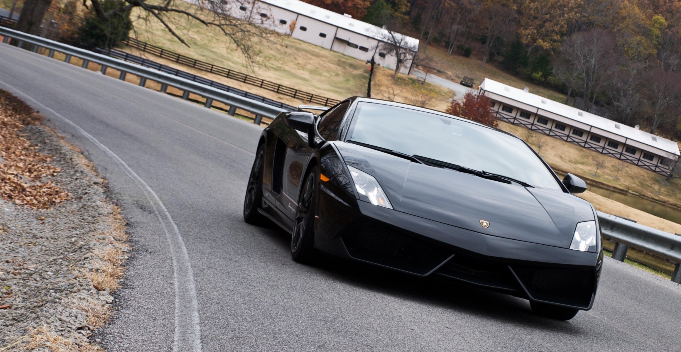 lamborghini gallardo lp570 superleggera black lamborghini gallardo superleggera road bump tree