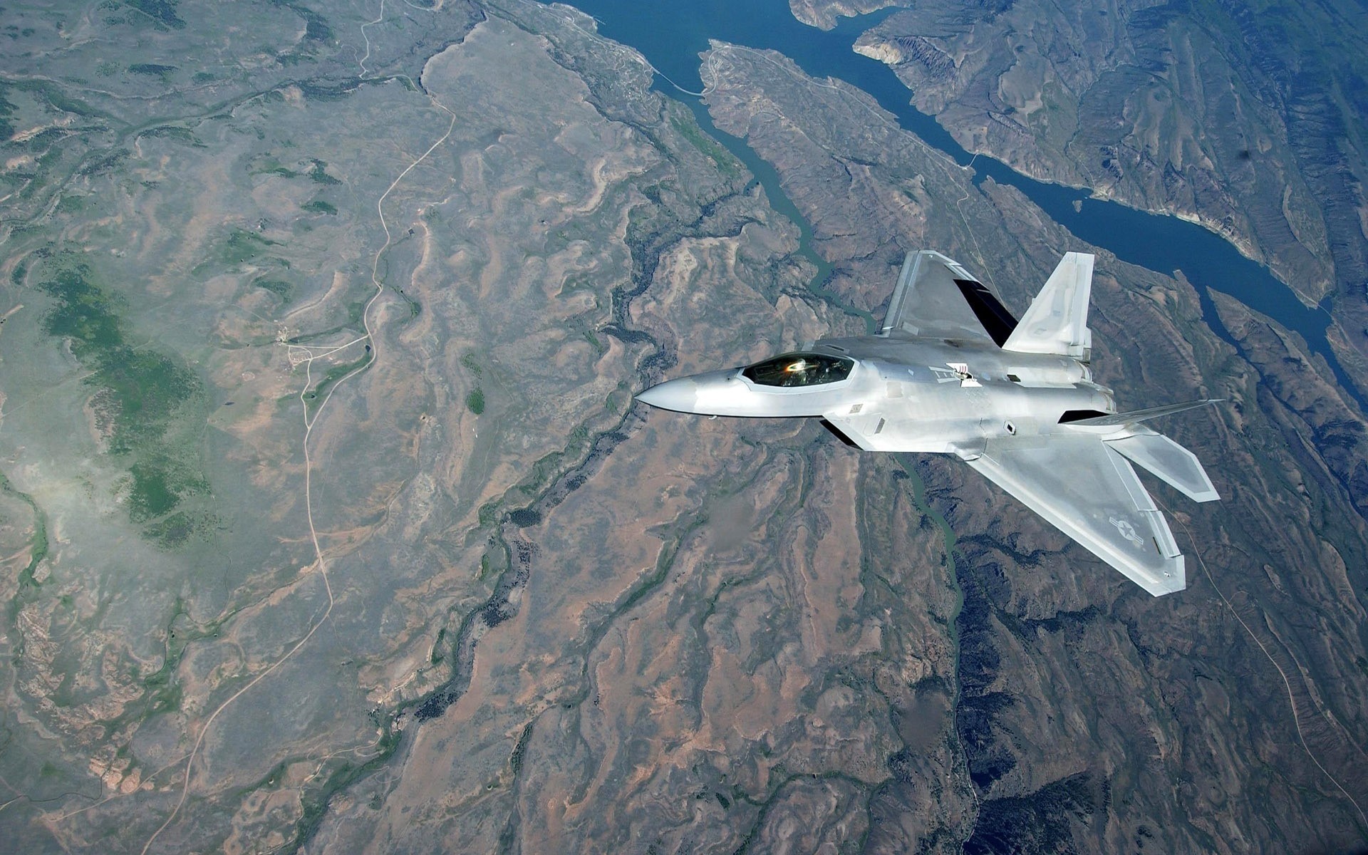 f-22 grigio aereo