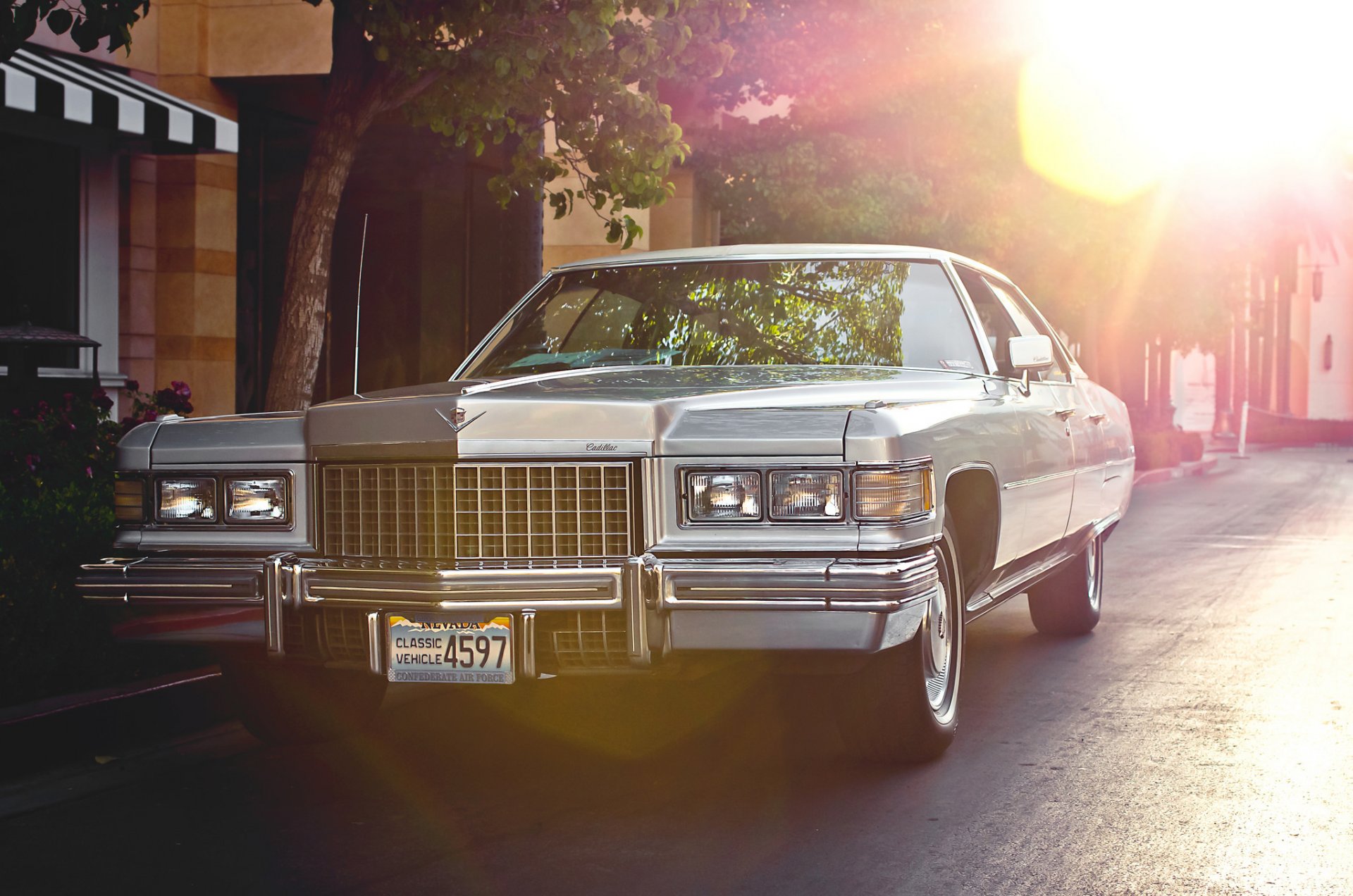 1976 cadillac sedan de ville classic retro front