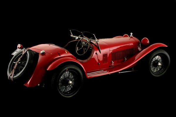 Excelente coche retro rojo alfa Romeo