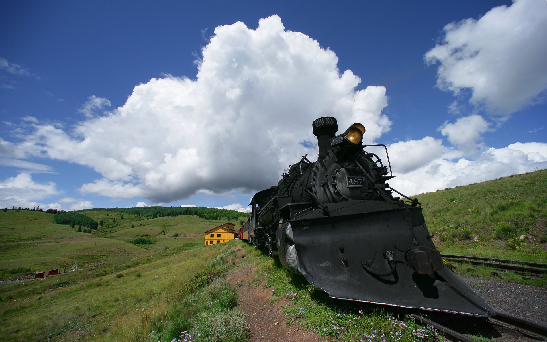 ferrovia locomotiva locomotiva a vapore nuvole