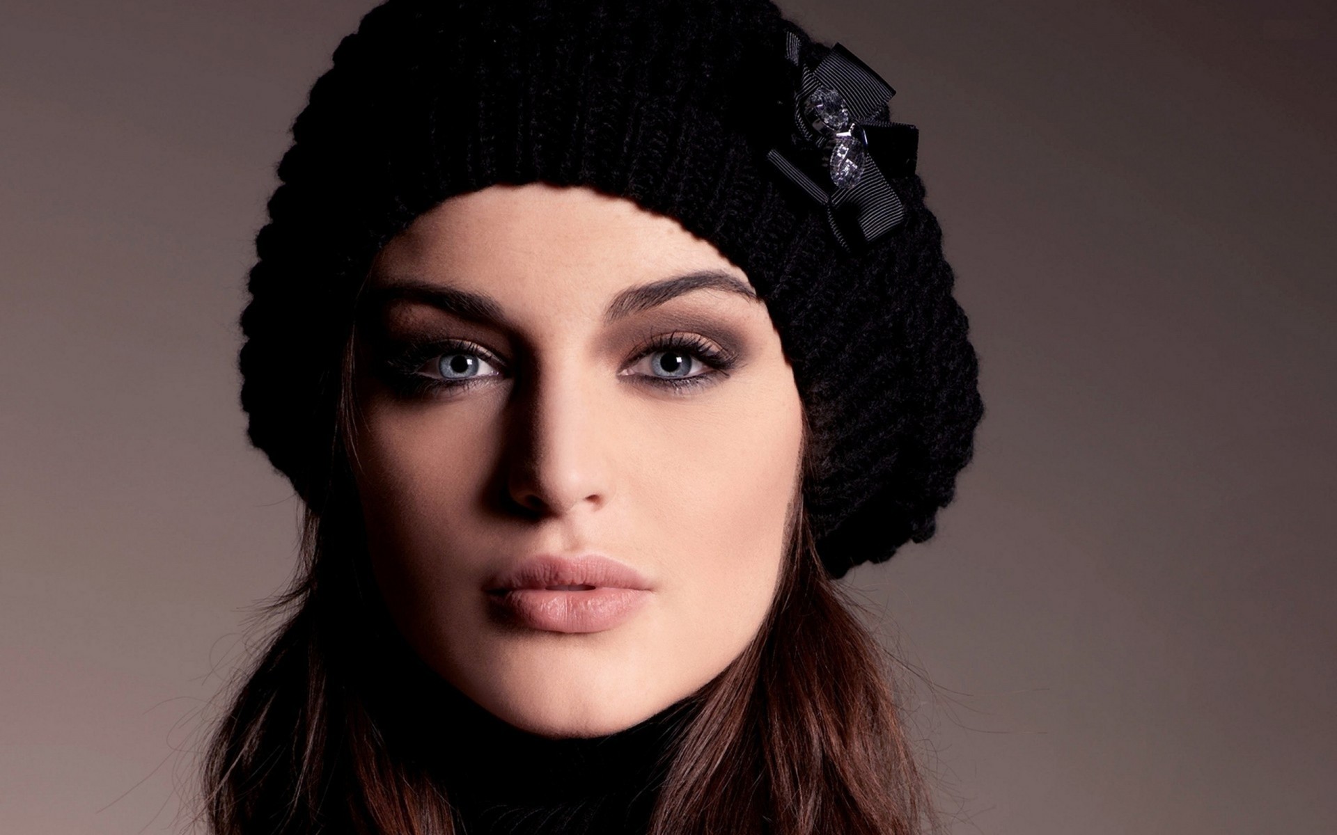 arco trucco viso cappello