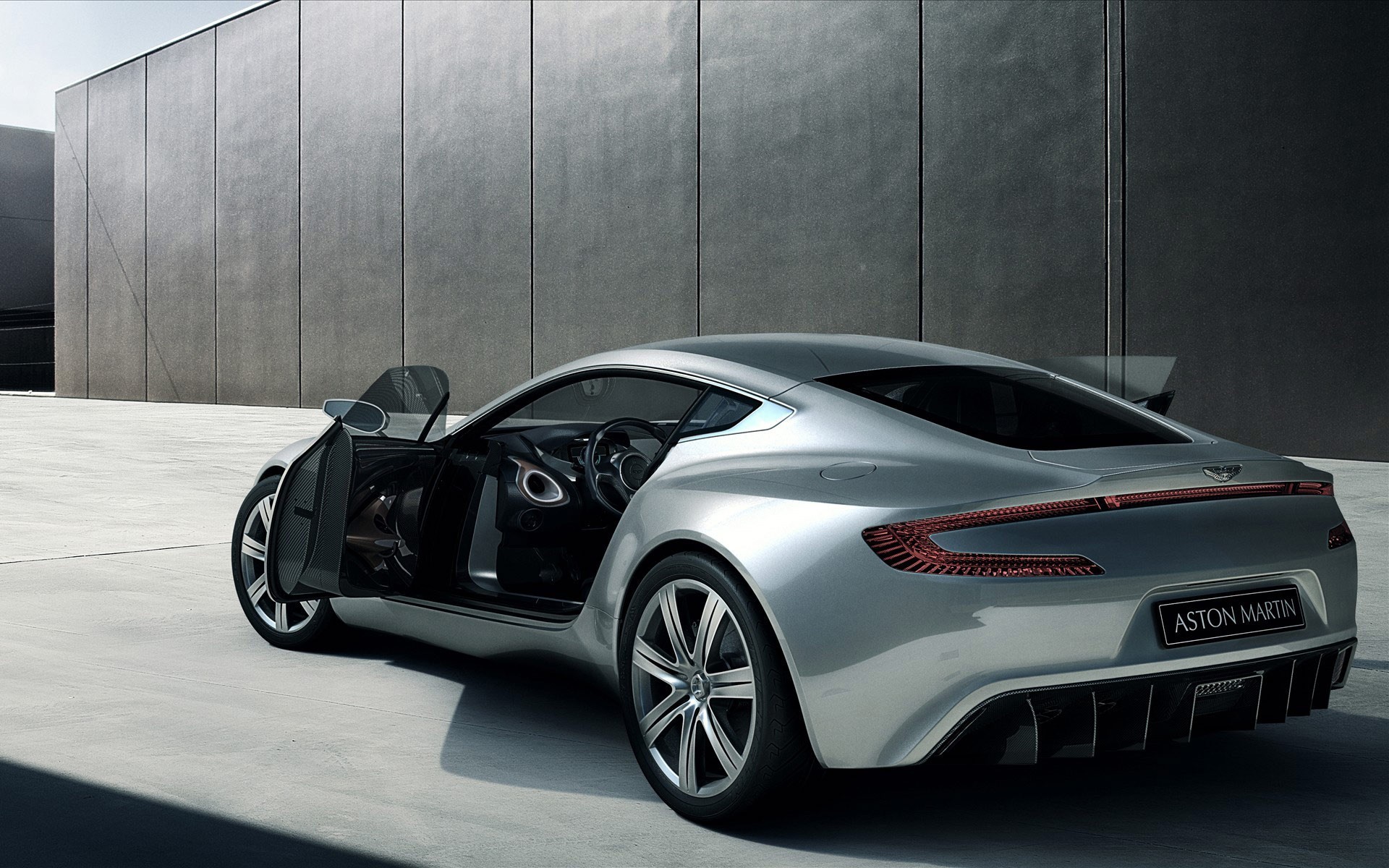 aston martin one77 silver