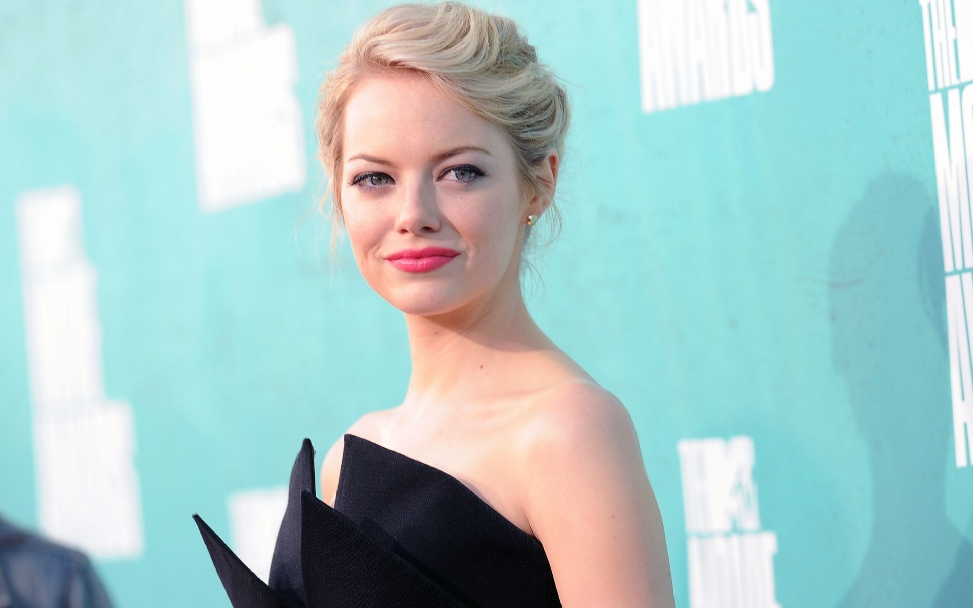 blond make-up gesicht emma stone