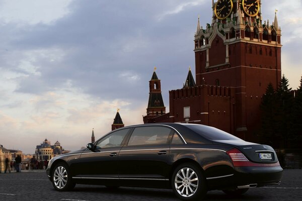 Maybach 62 sur la place rouge de Moscou