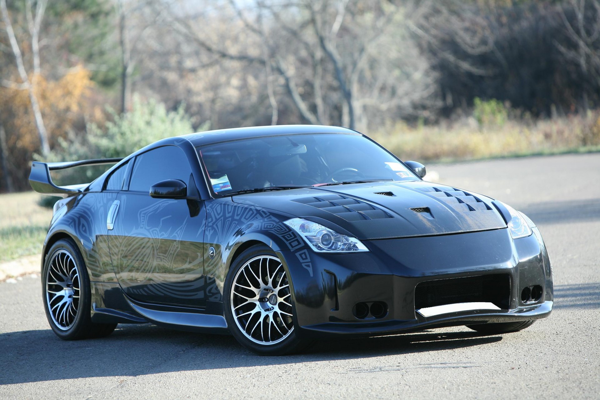 nissan 350z negro patrón carretera