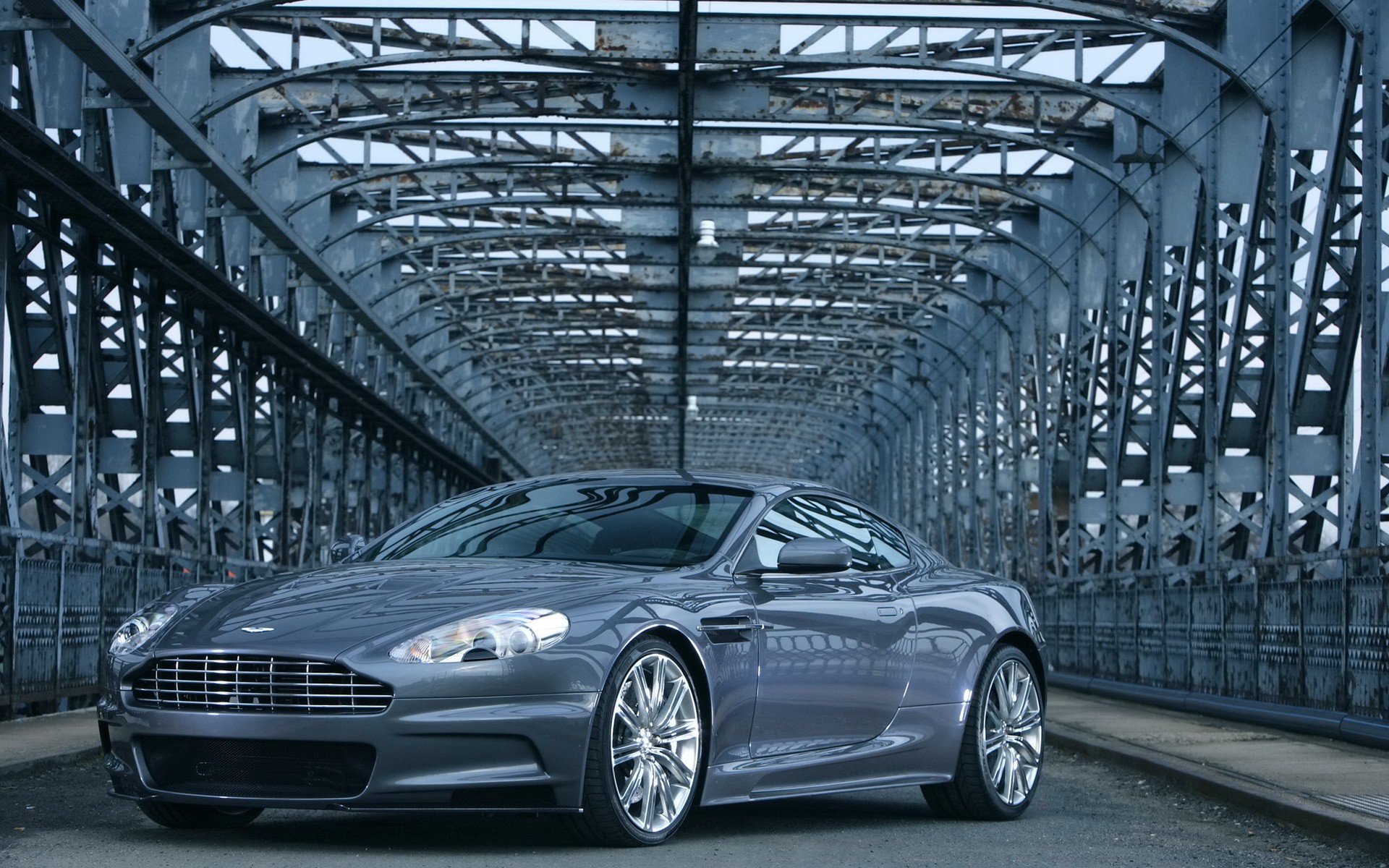 aston martin dbs bau