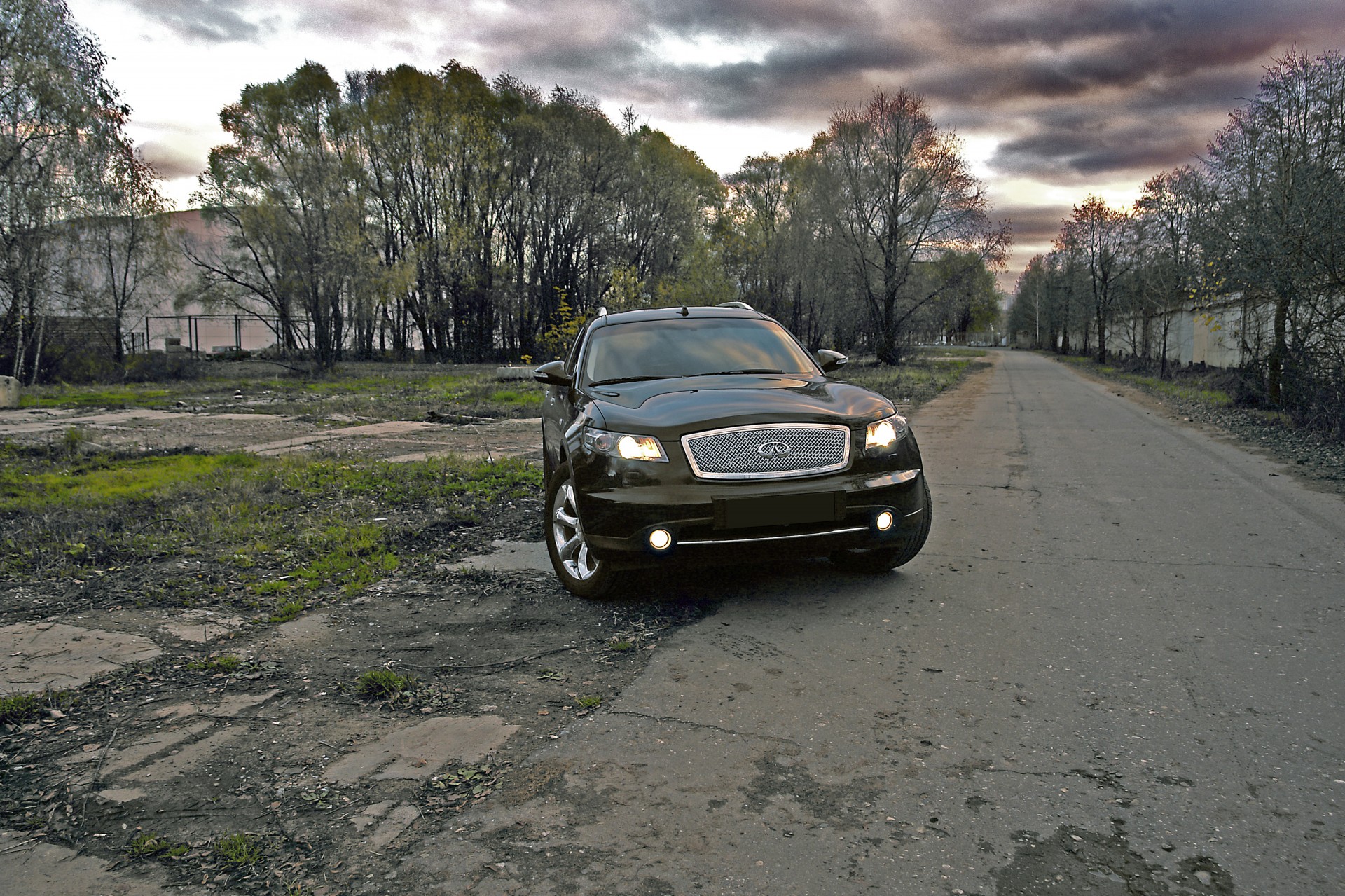 infiniti fx35 droga hdr drzewa