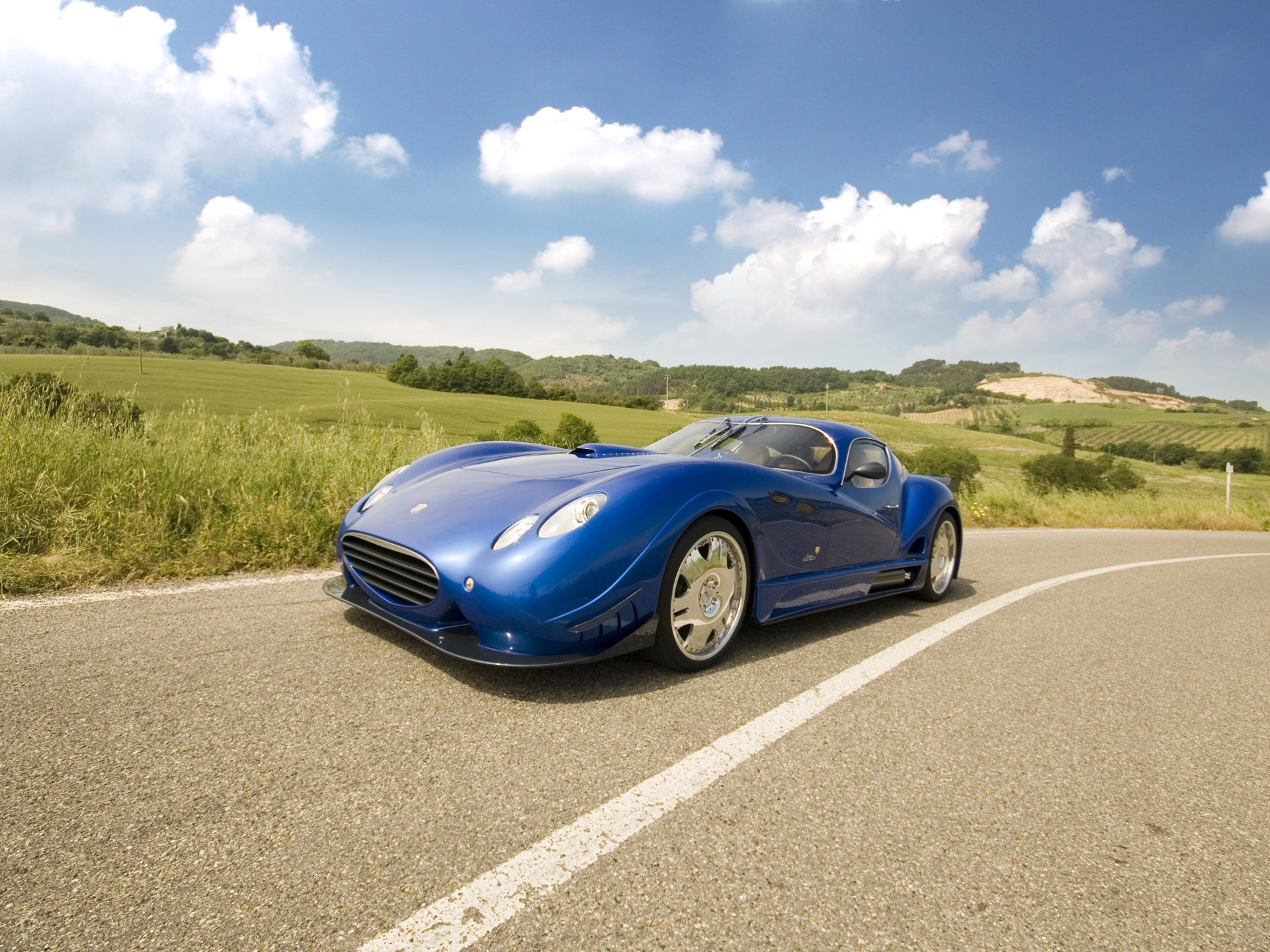 faralli mazzati antas v8 gt carretera nubes horizonte