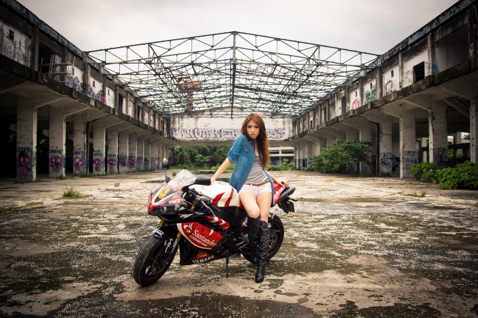 bike girl model yamaha