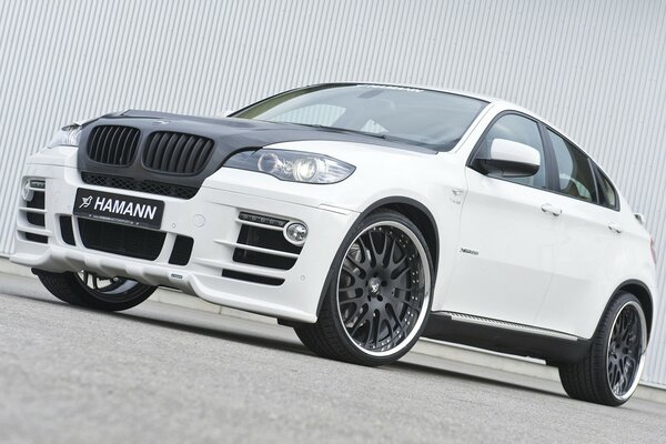 Foto en blanco y negro del bmw X6