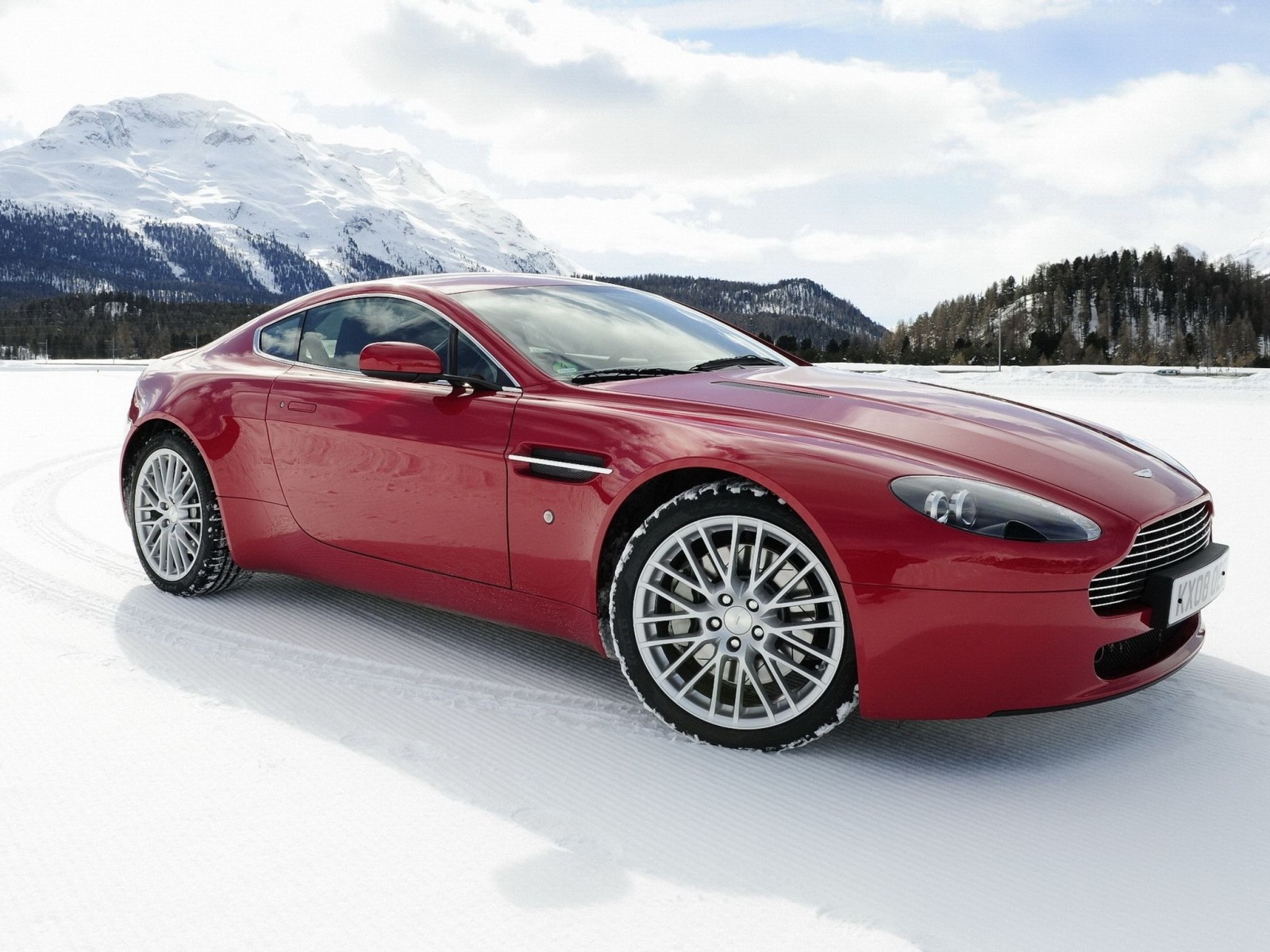 aston martin inverno neve