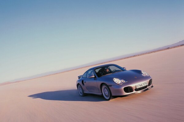 A chic new Porsche in the desert