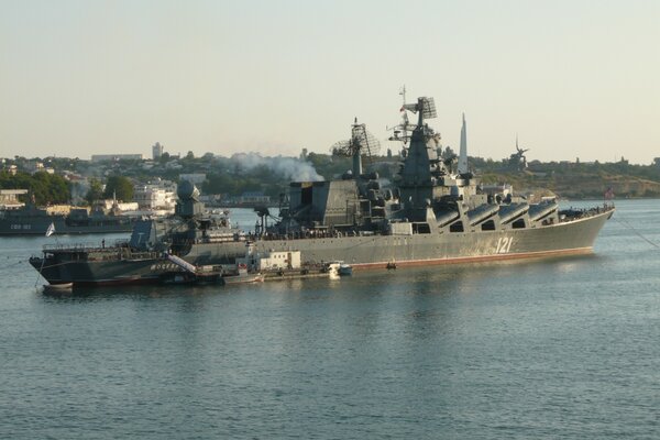 Sevastopol, a border ship in the Gulf