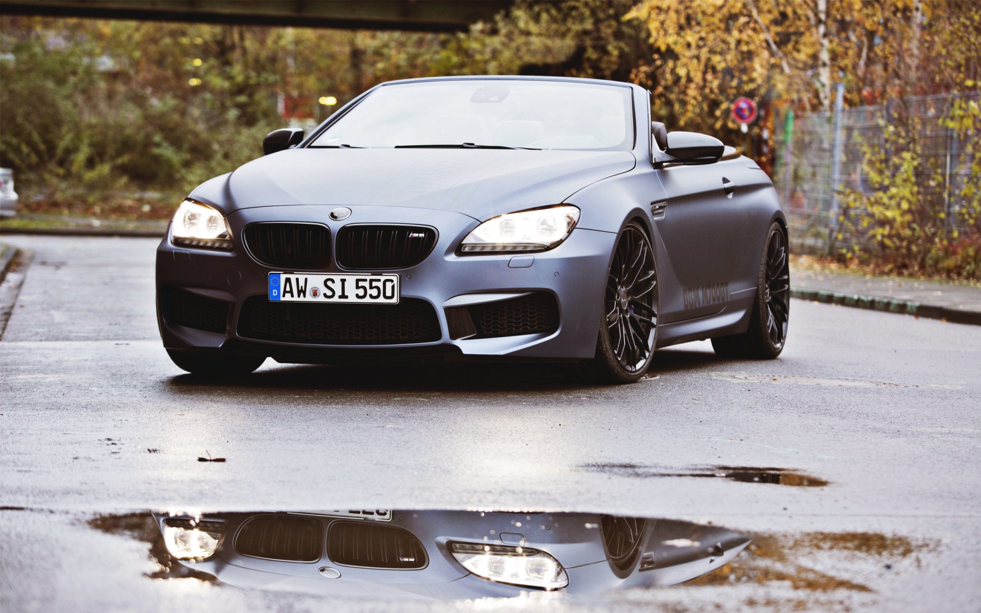 bmw m6 bbm motorsport авто машина матовый кабриолет передок черный лужа пасмурно фары