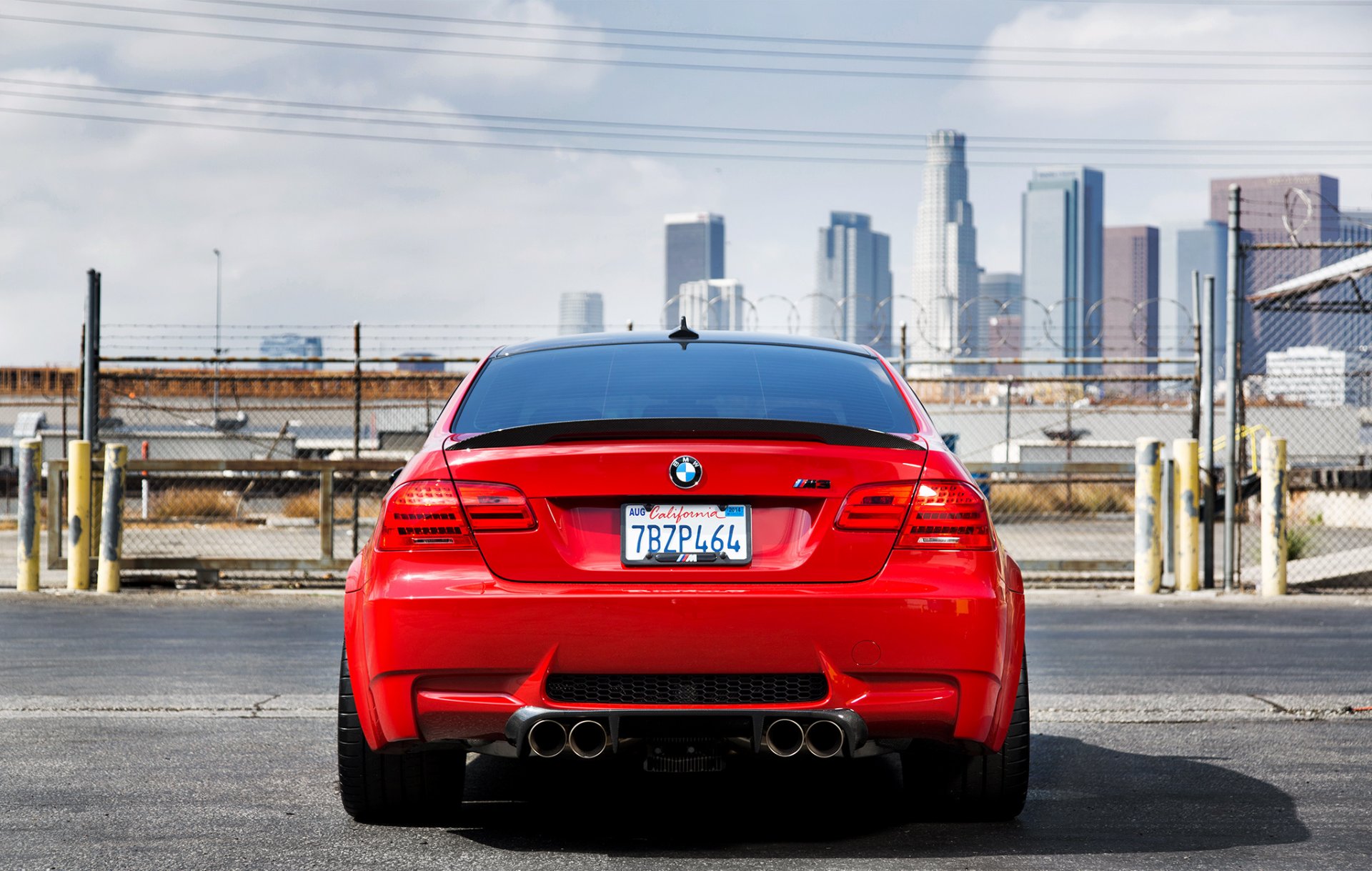 bmw e92 m3 rouge bmw rouge arrière