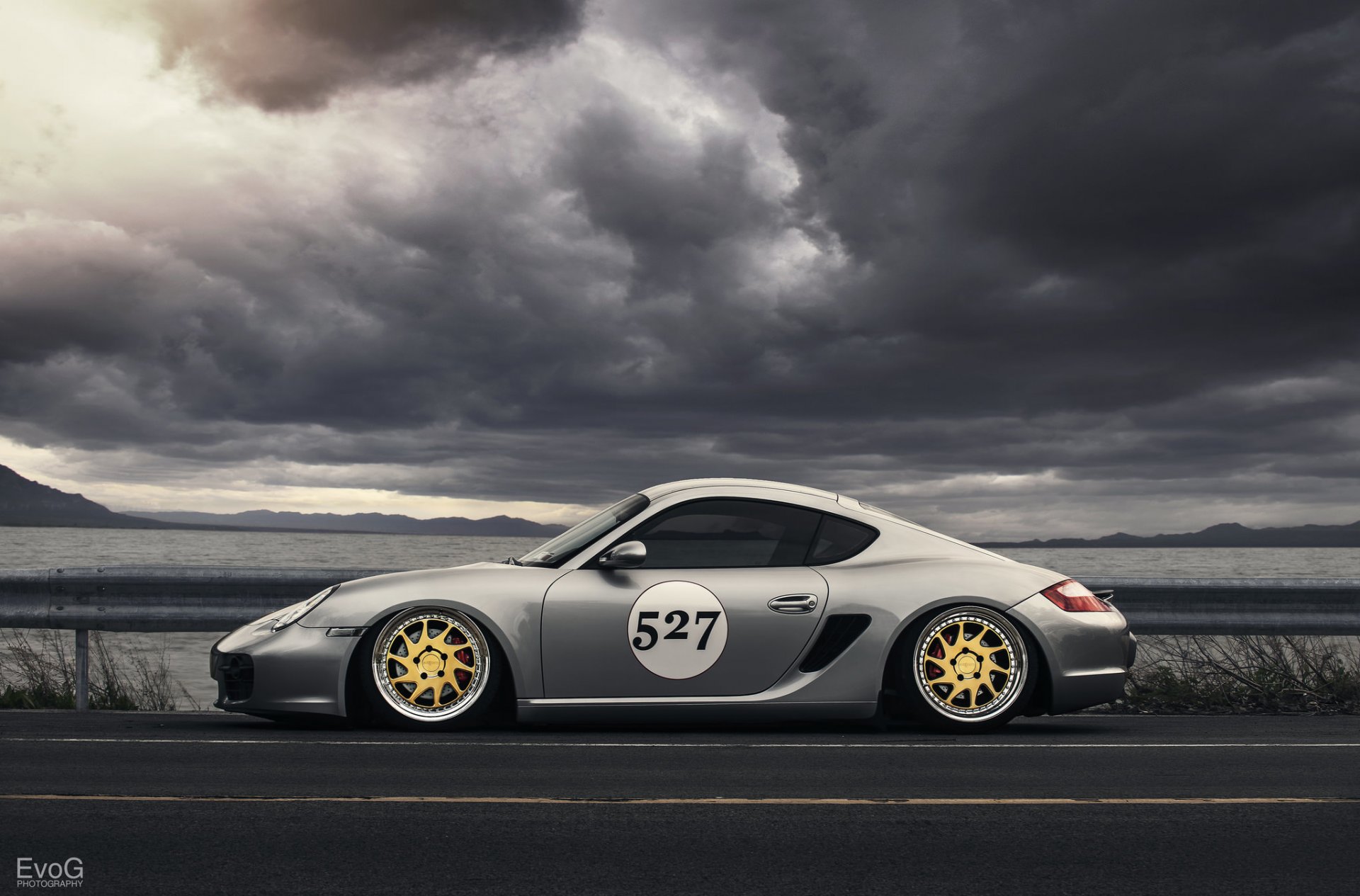 porsche cayman turbo silvery profile