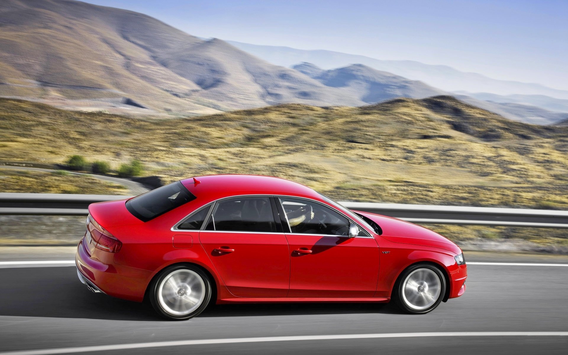 audi s4 rosso audi auto in movimento strada montagna