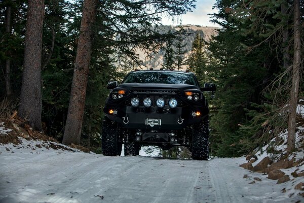 Toyota devolro off-road car rides in the tundra