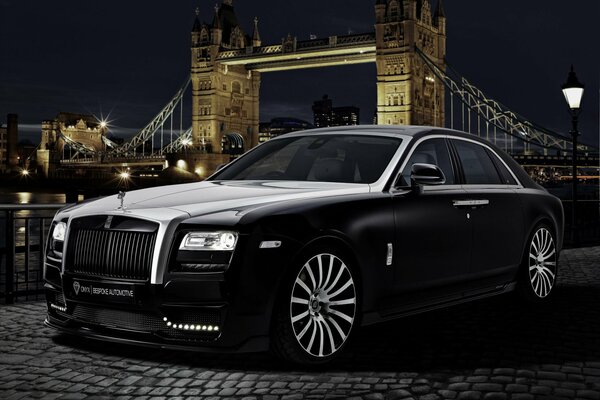 Black Rolls royce in central London