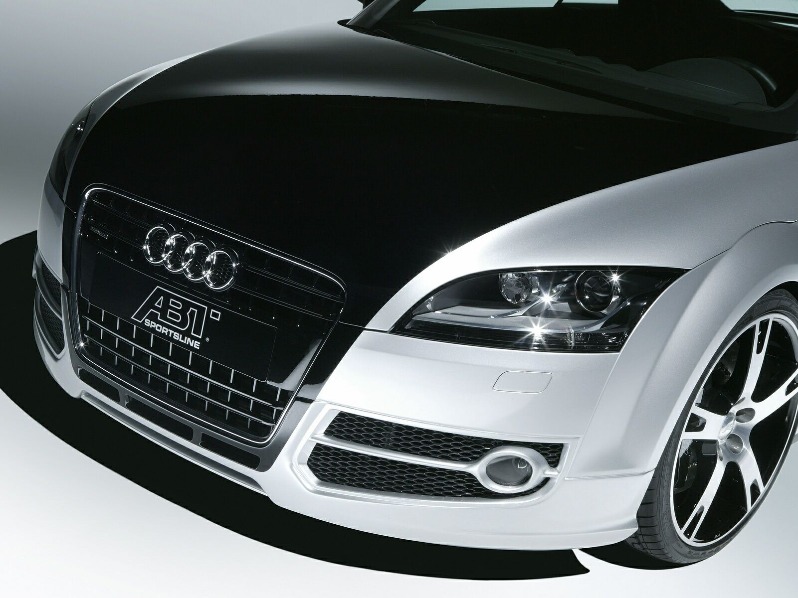 audi white front