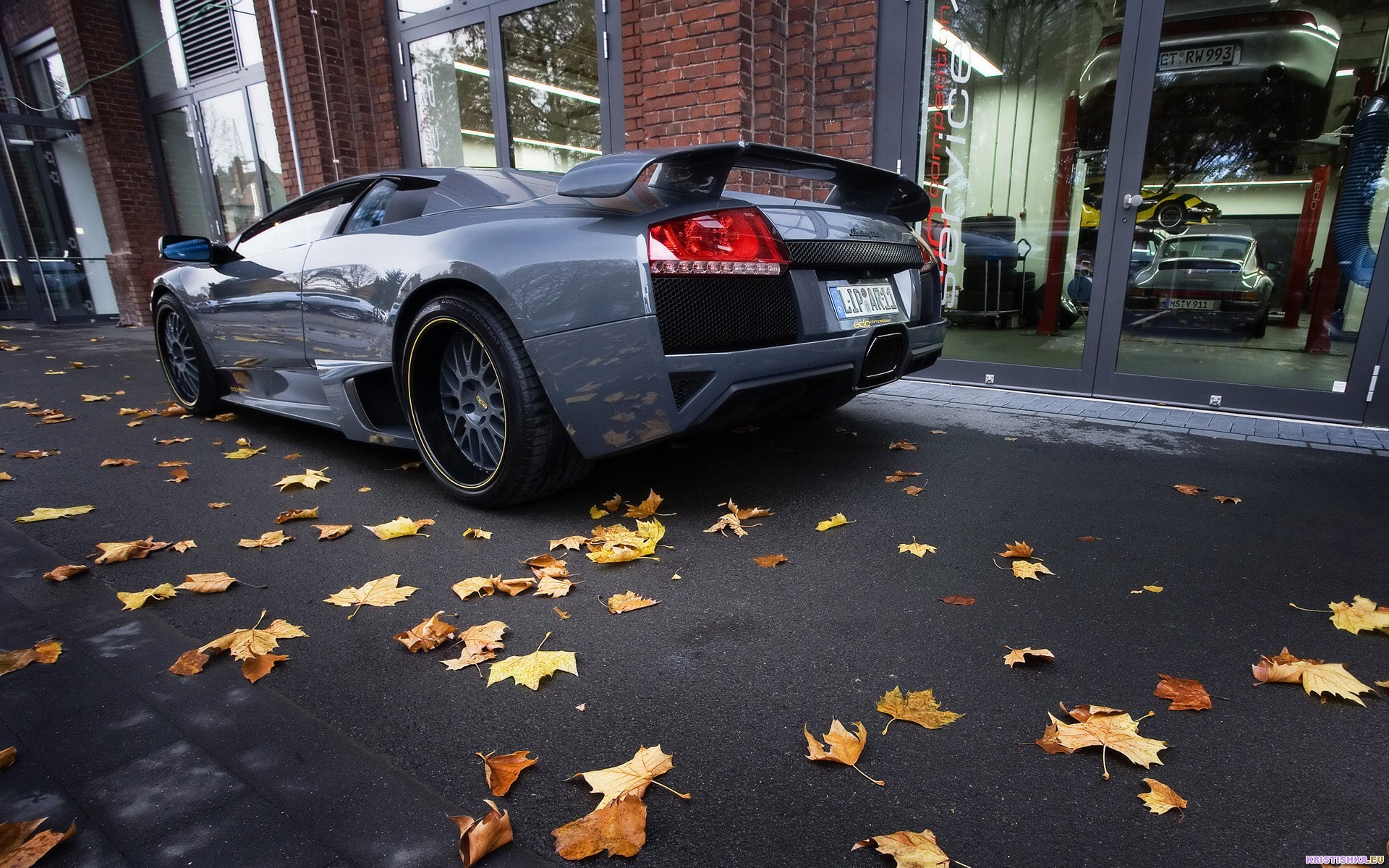 lamborgini murcielago leave