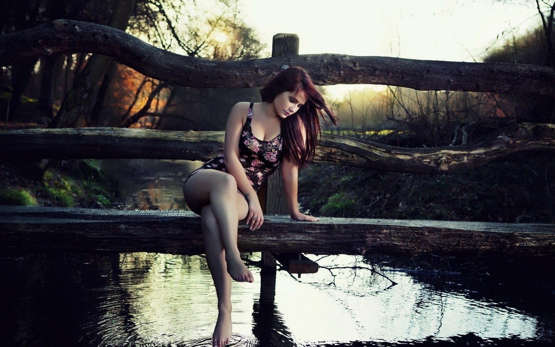 a woman girl brunette black water pond