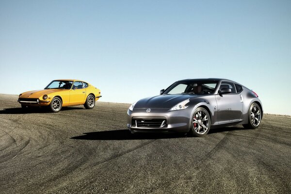 Dos generaciones de Nissan 370Z, pista