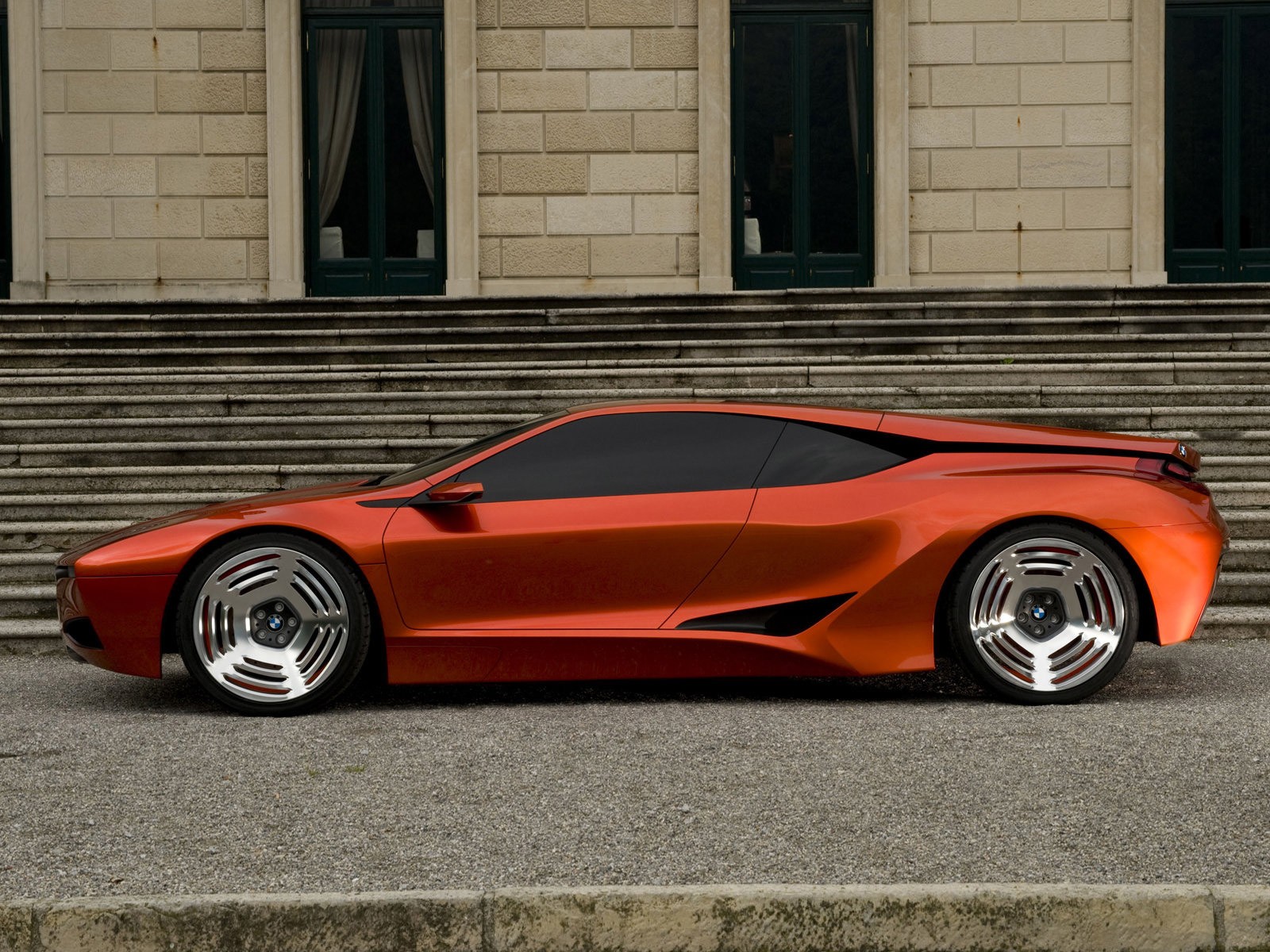 bmw m1 hommage авто