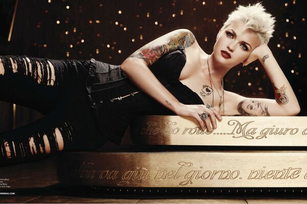 Tattoo advertisement , blonde girl