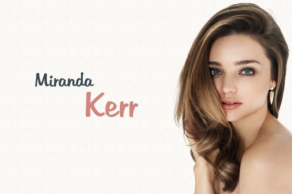 Miranda kerr mit nackten schultern