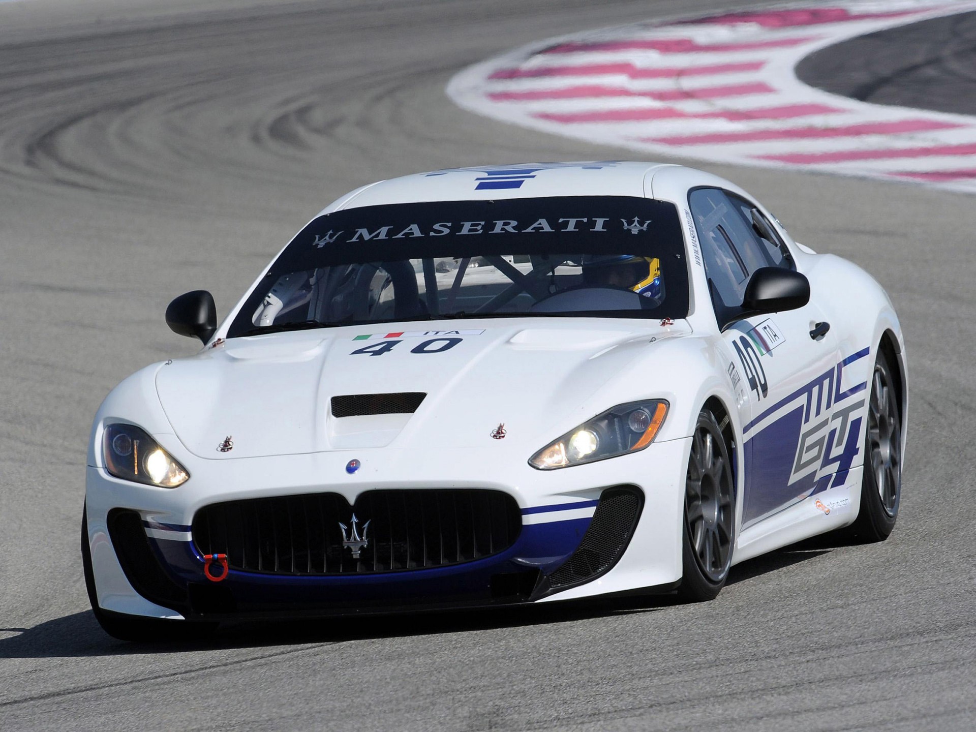 maserati granturismo route polygone course italie