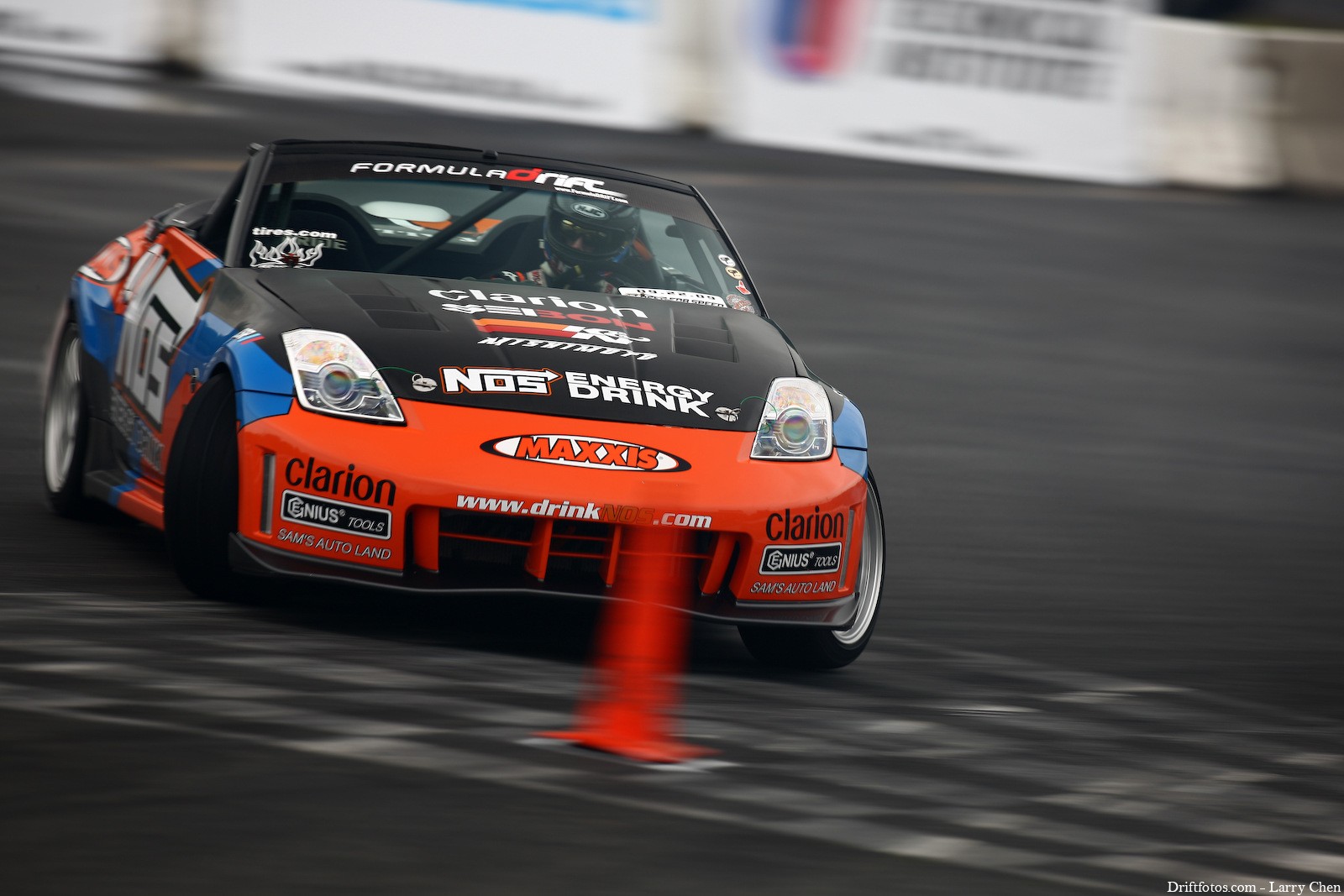 nissan 350z deriva cono