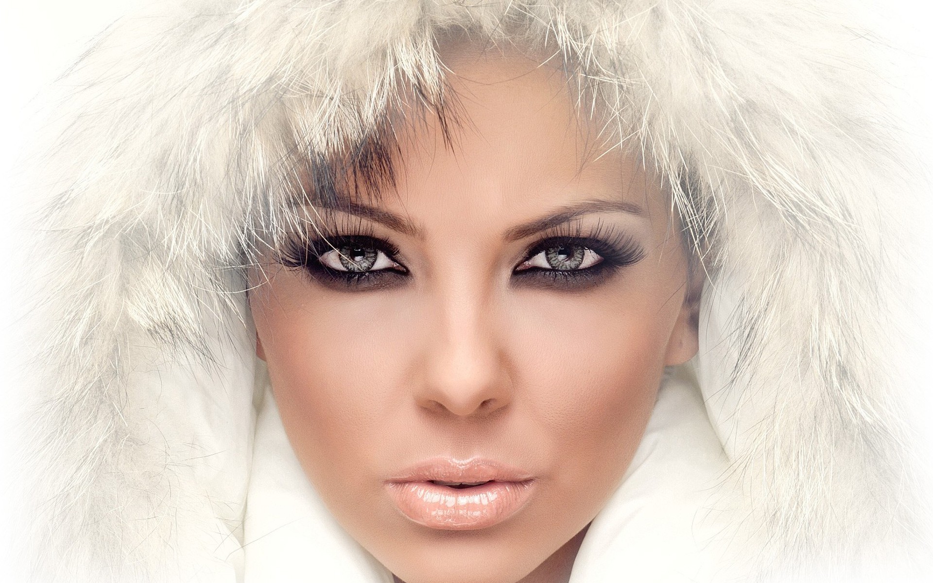 make-up winter views portrait