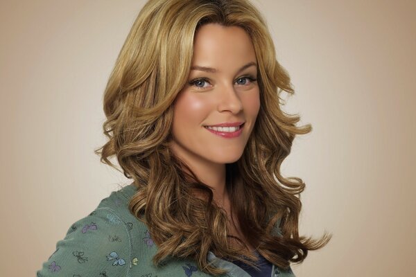 Die berühmte Blondine Elizabeth banks