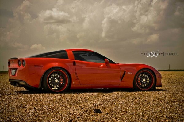 Voiture de Chevrolet Corvette en rouge