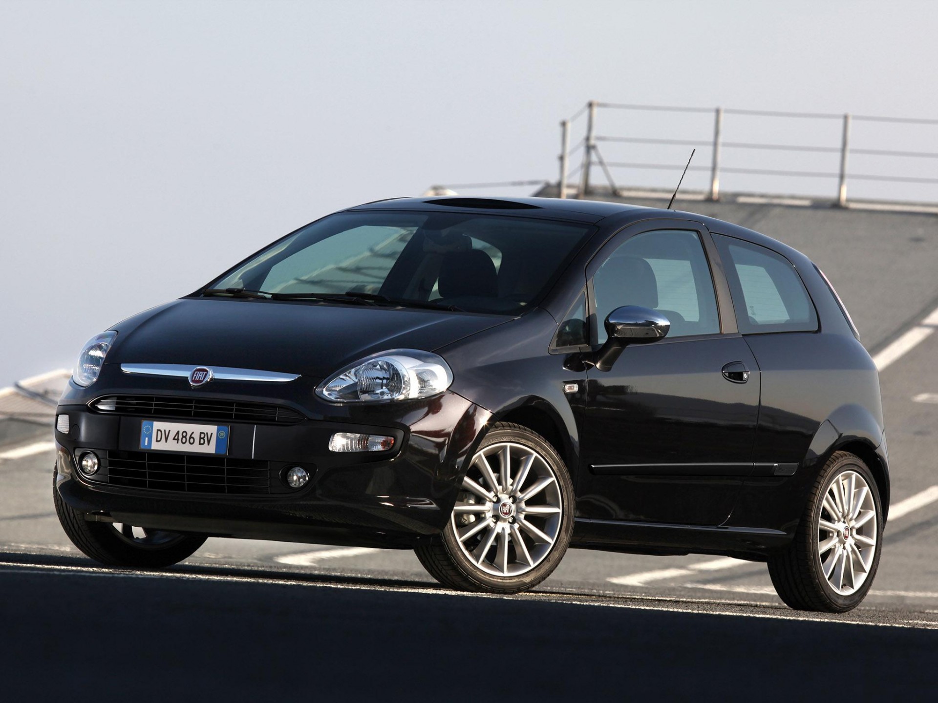 voiture route fiat