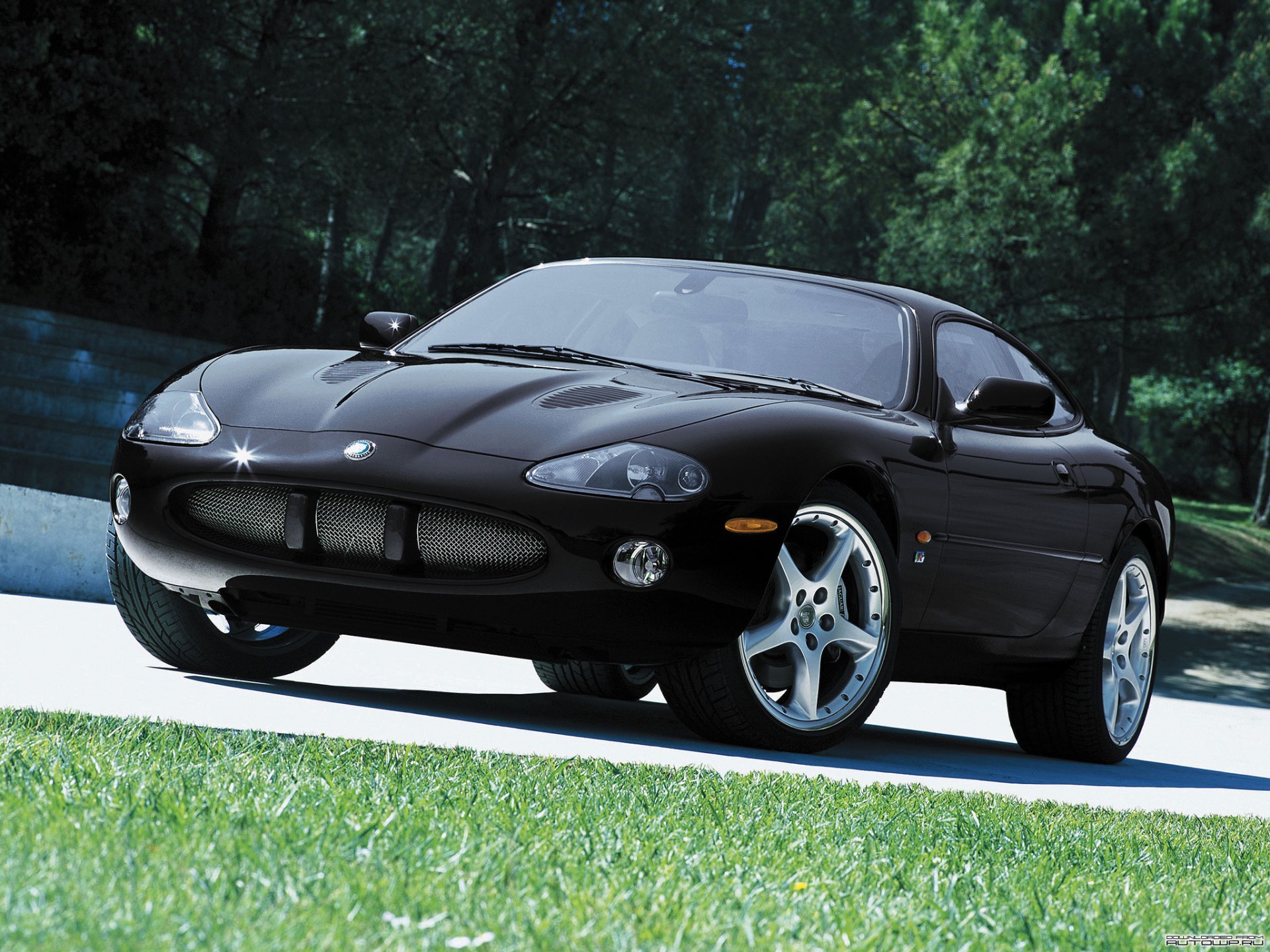 samochód jaguar xkr