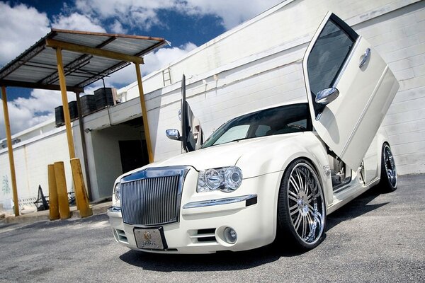 Samochód klasy premium Chrysler 300C